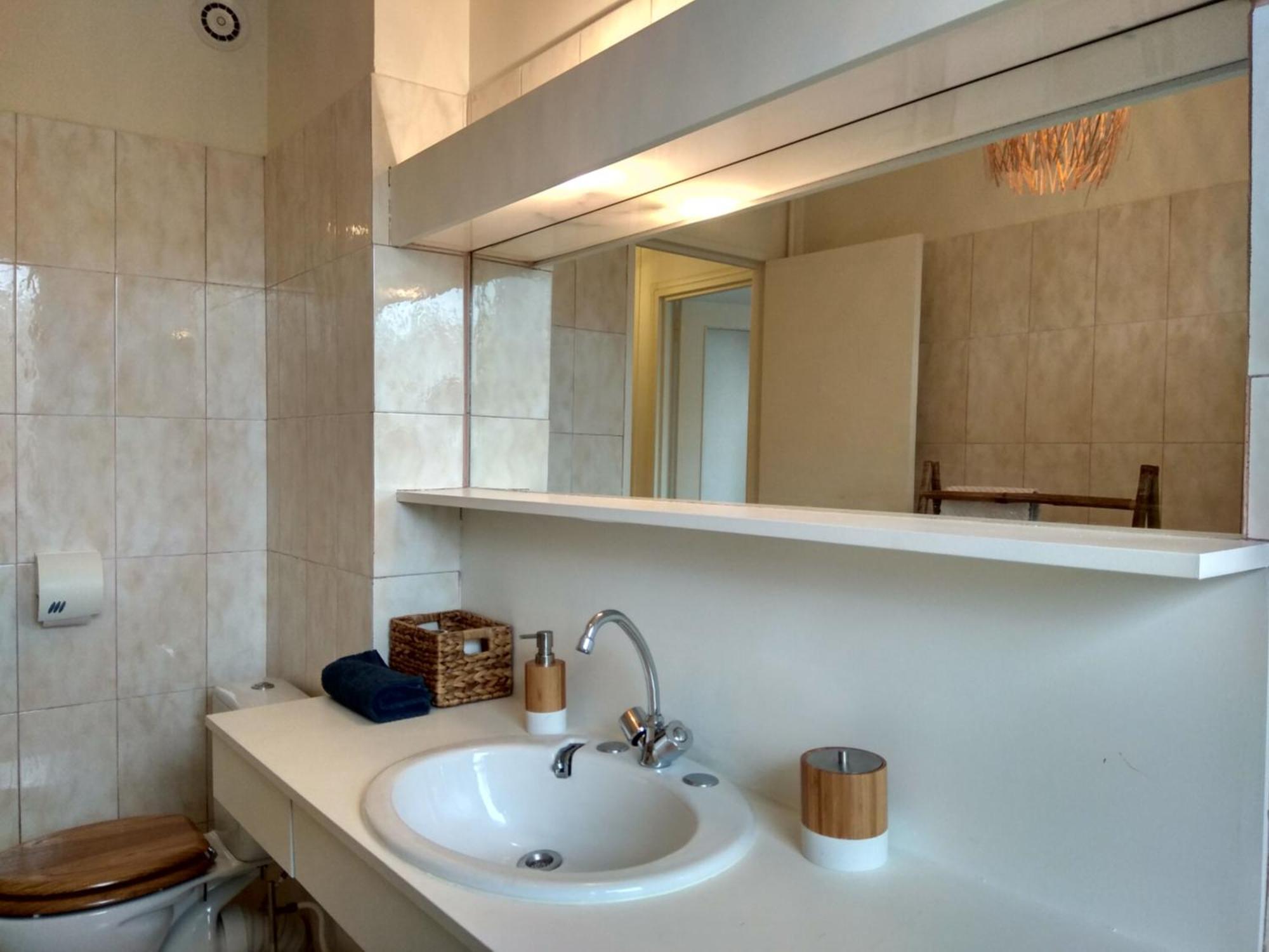 Budget Apart With Balcony And Great View 생드니 외부 사진